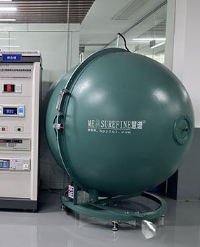 大牌镜业-研发实验室