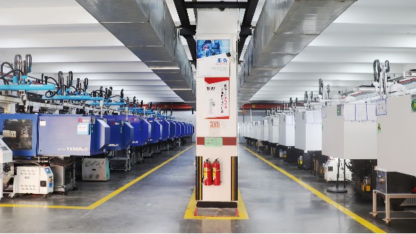 为什么化妆镜、浴室镜定制首选中山市大牌镜业有限公司